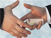 Bóng đá anh, ngoại hạng anh, lịch thi đấu euro 2012, Giám đốc Apple bị bắt vì nhận hối lộ 1 triệu USD